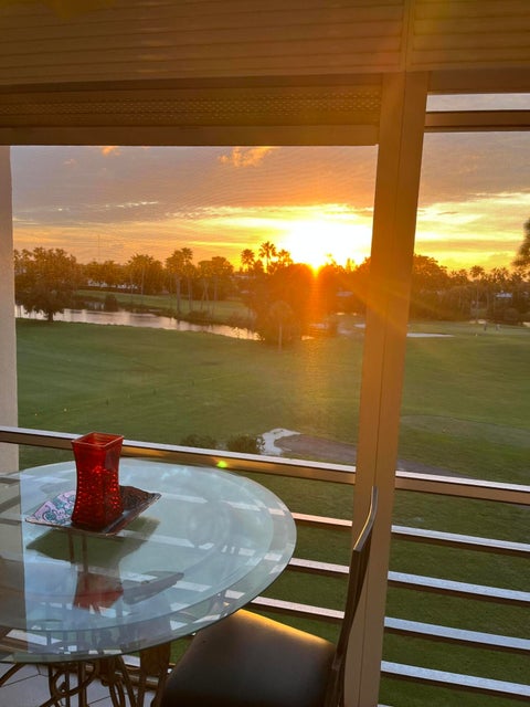 Tiny photo for 3871 VIA POINCIANA #402, Lake Worth, FL 33467 (MLS # B26089791)