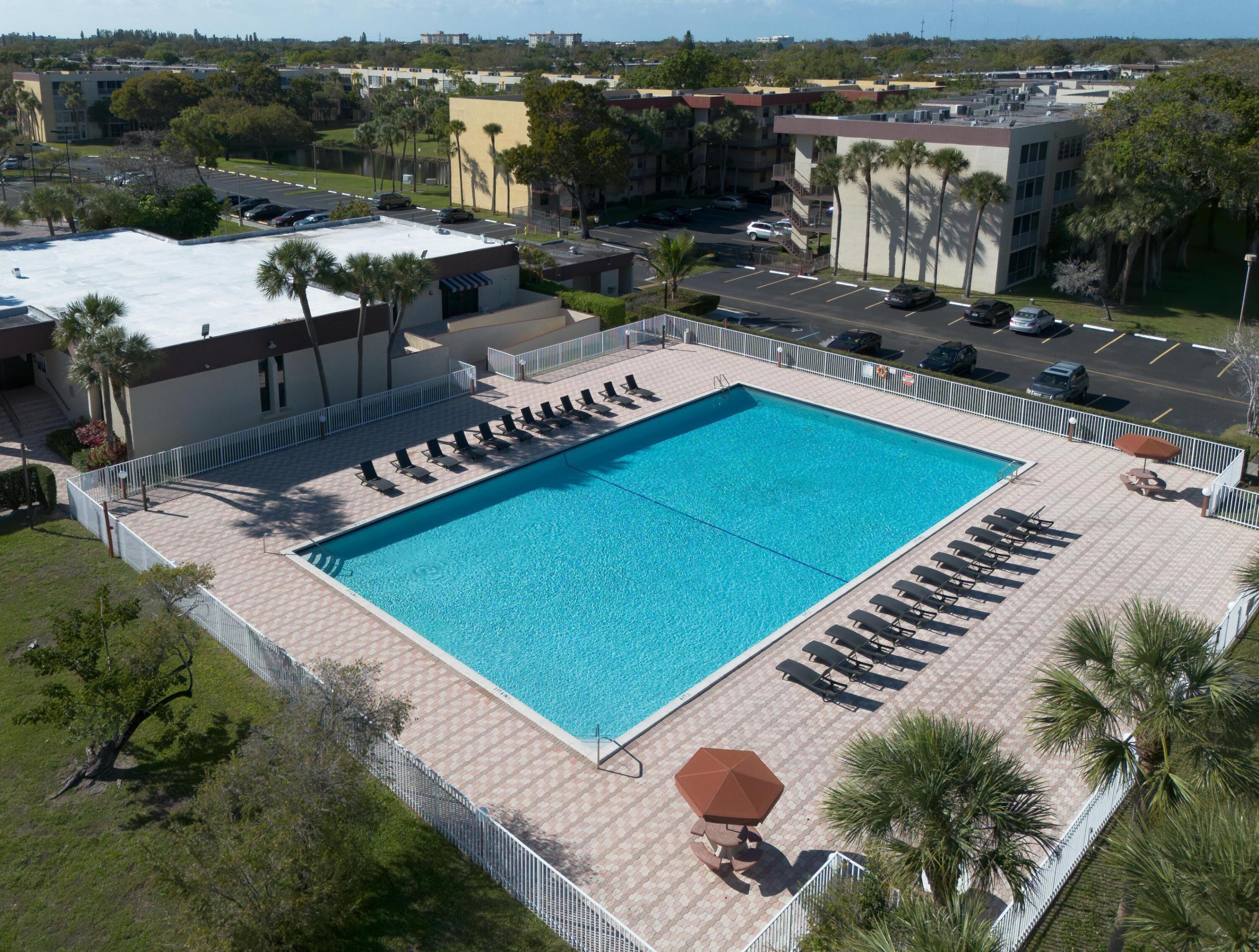 CYPRESS CHASE NORTH NO 4 CONDO - Residential