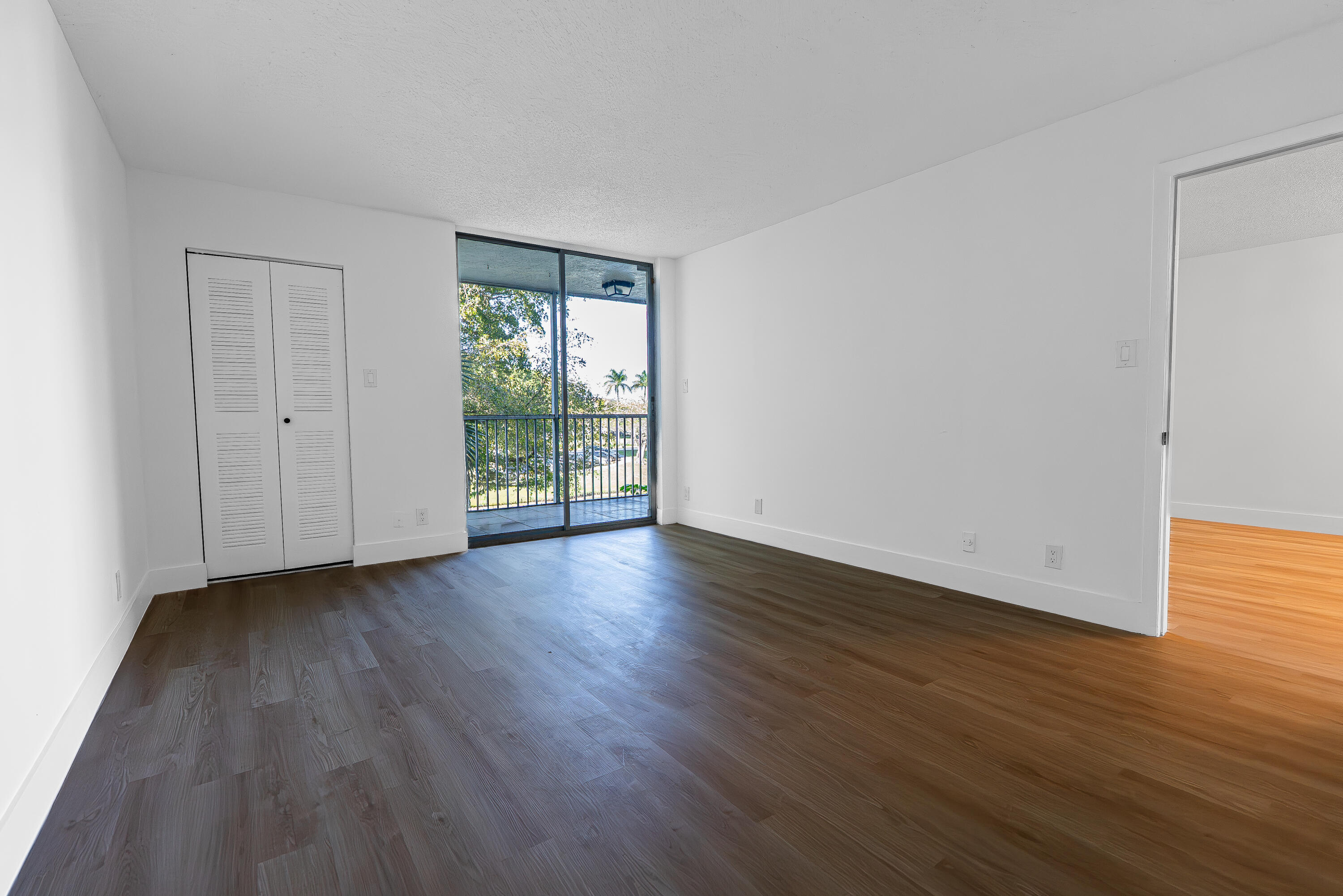 CYPRESS CHASE NORTH NO 4 CONDO - Residential