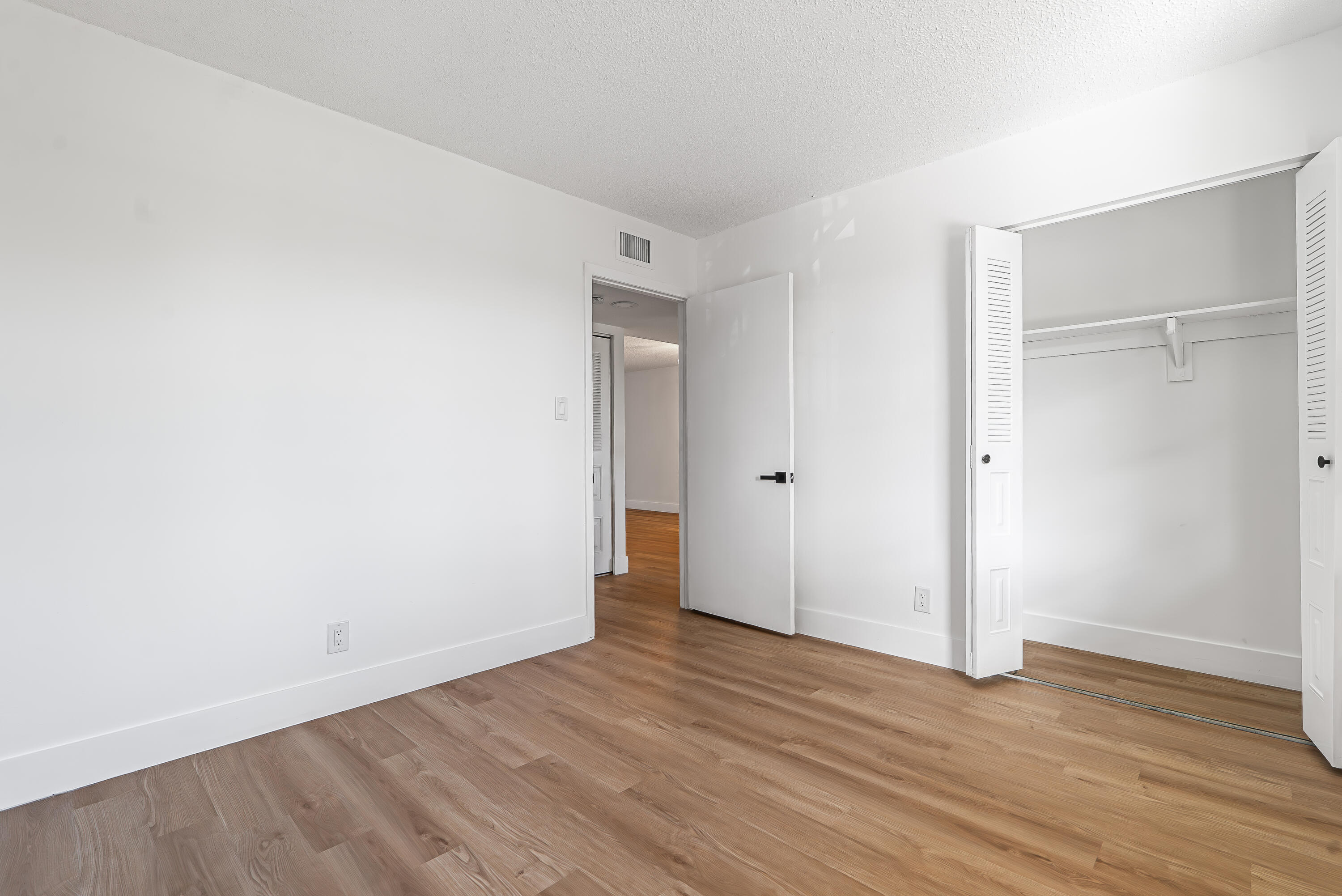 CYPRESS CHASE NORTH NO 4 CONDO - Residential