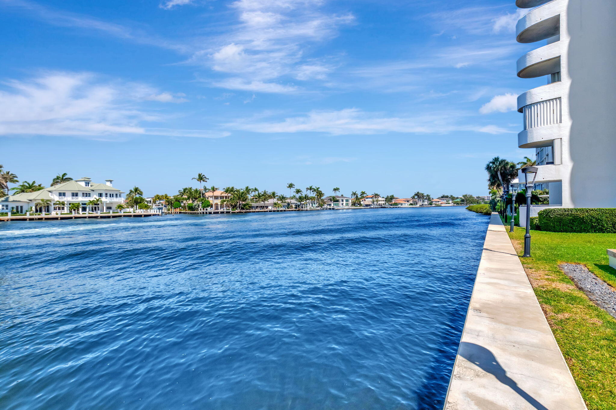 COASTAL HOUSE CONDO - Residential