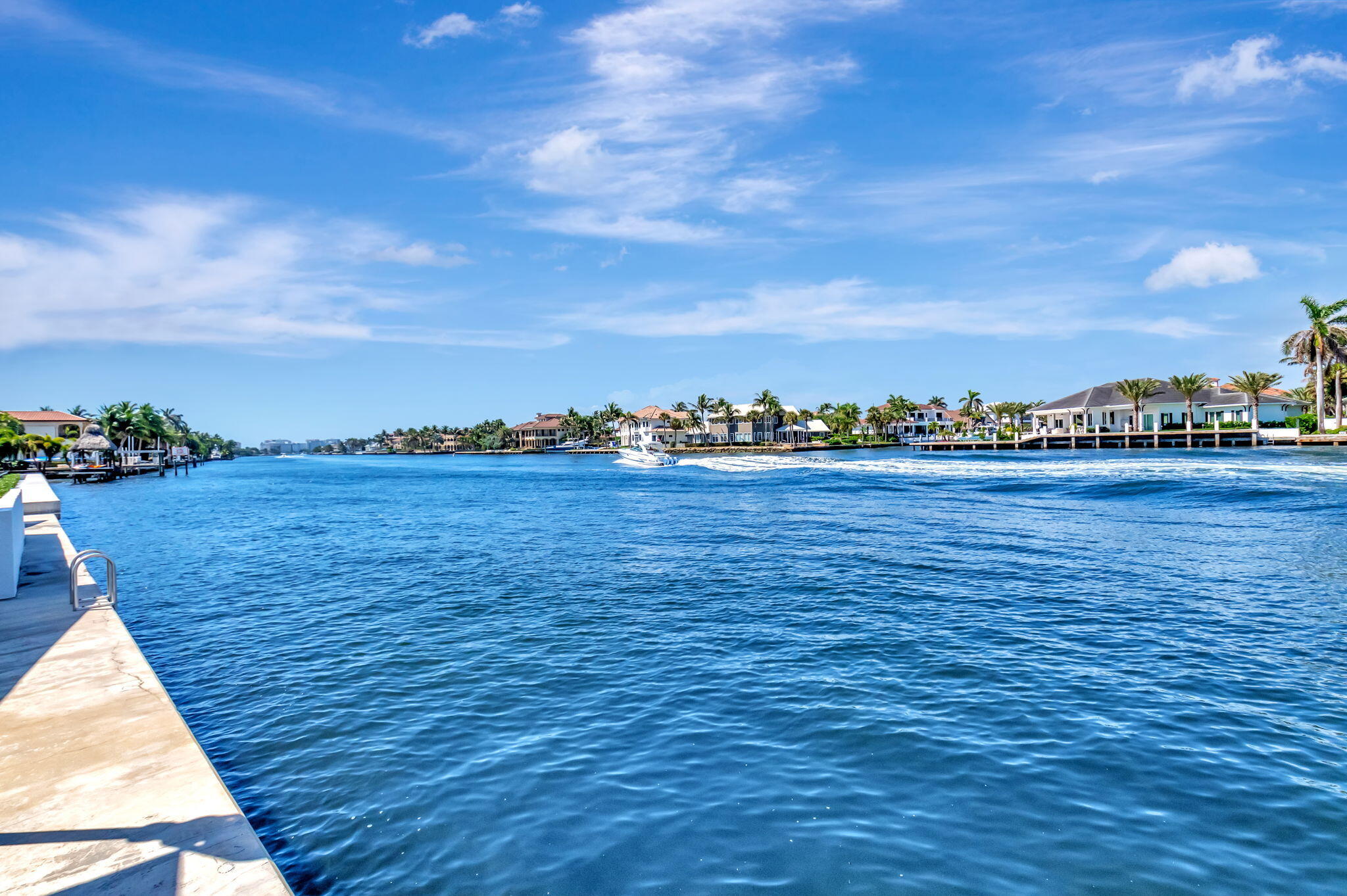 COASTAL HOUSE CONDO - Residential