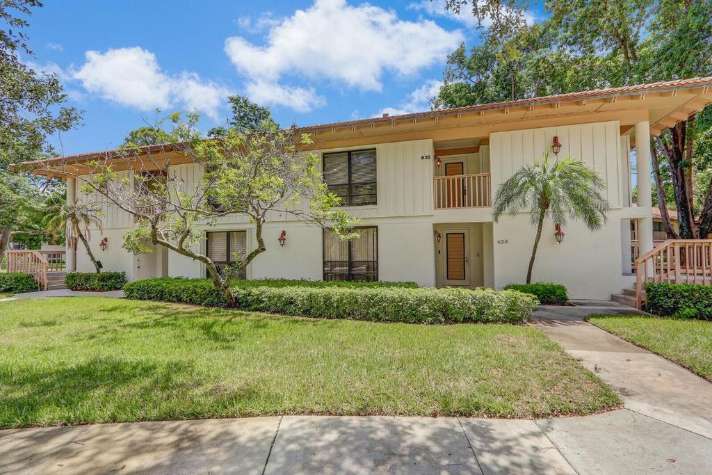 Photo of 632 Brackenwood Cove, Palm Beach Gardens, FL 33418 (MLS # R11117389)
