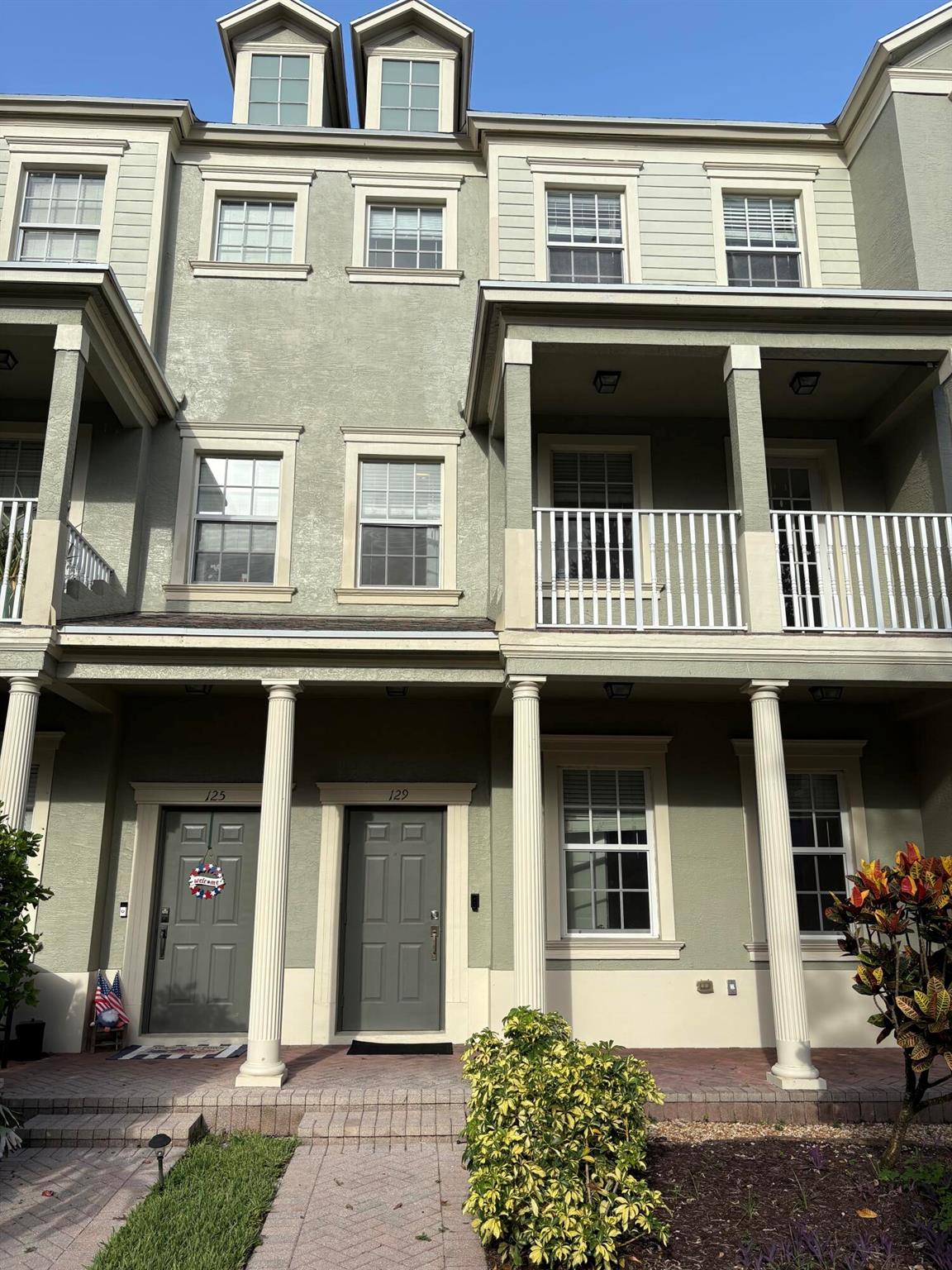 129 E Bay Cedar Circle