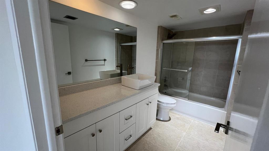 7835 Lakeside Boulevard 961