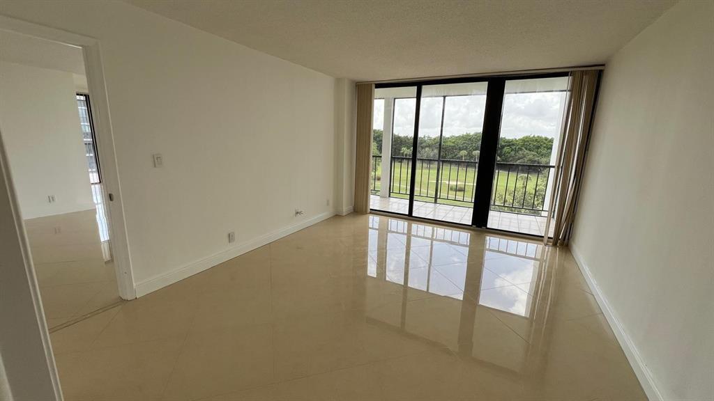 7835 Lakeside Boulevard 961