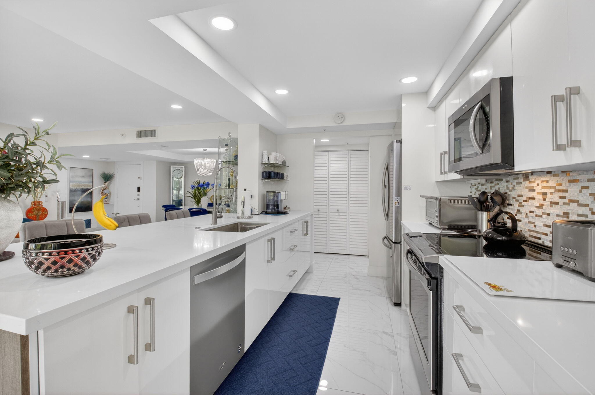 LAUREL OAKS & LAUREL OAKS CONDO - Residential