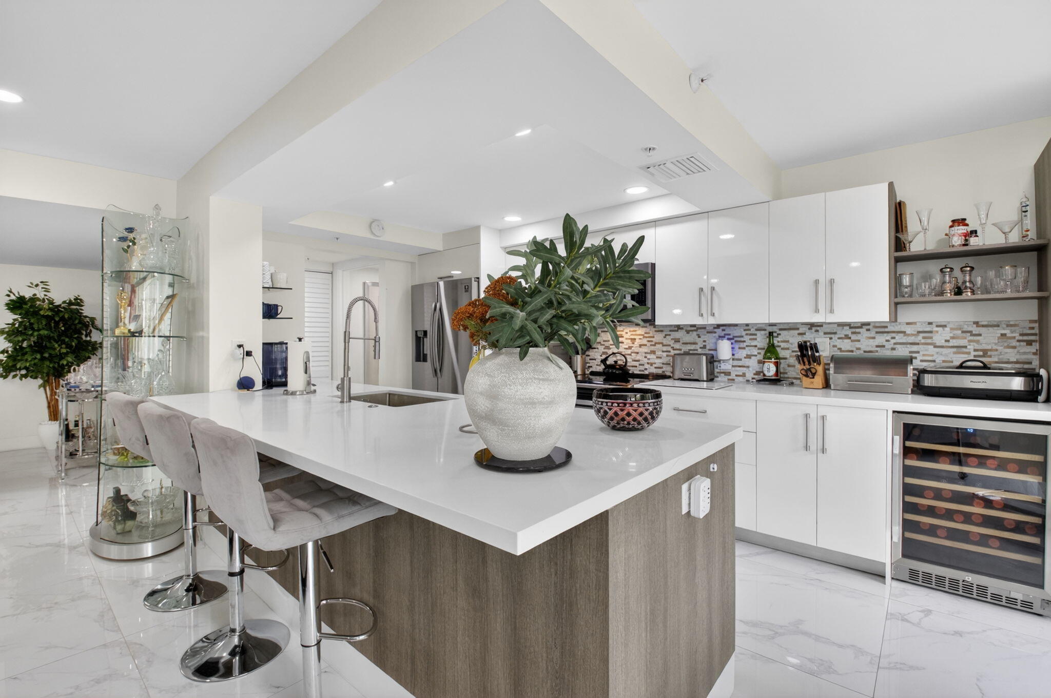 LAUREL OAKS & LAUREL OAKS CONDO - Residential