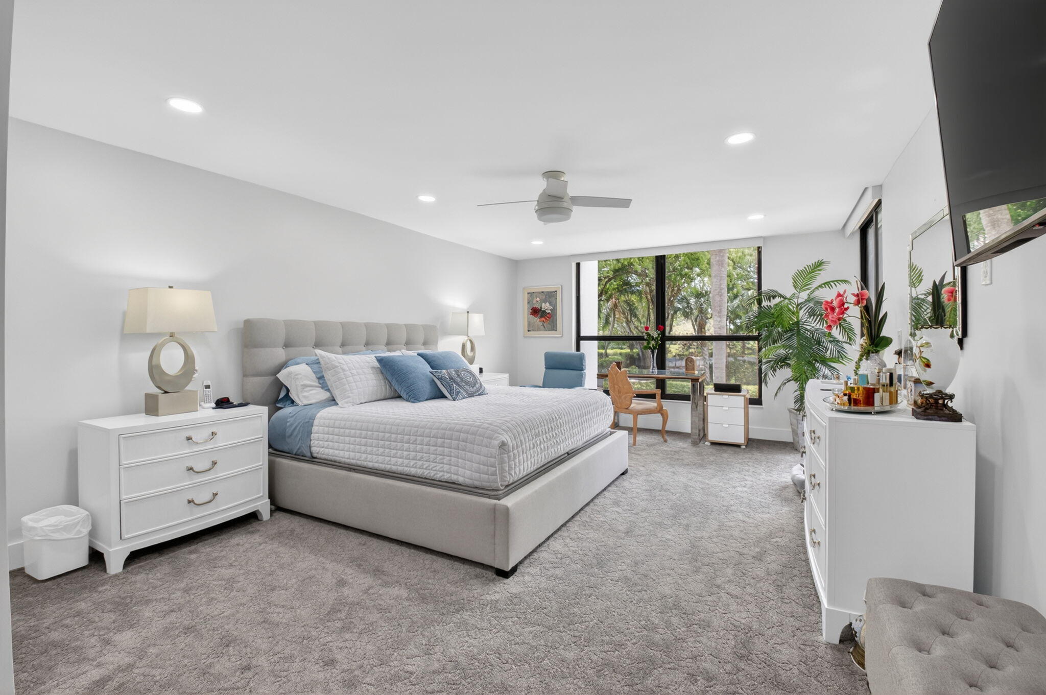 LAUREL OAKS & LAUREL OAKS CONDO - Residential