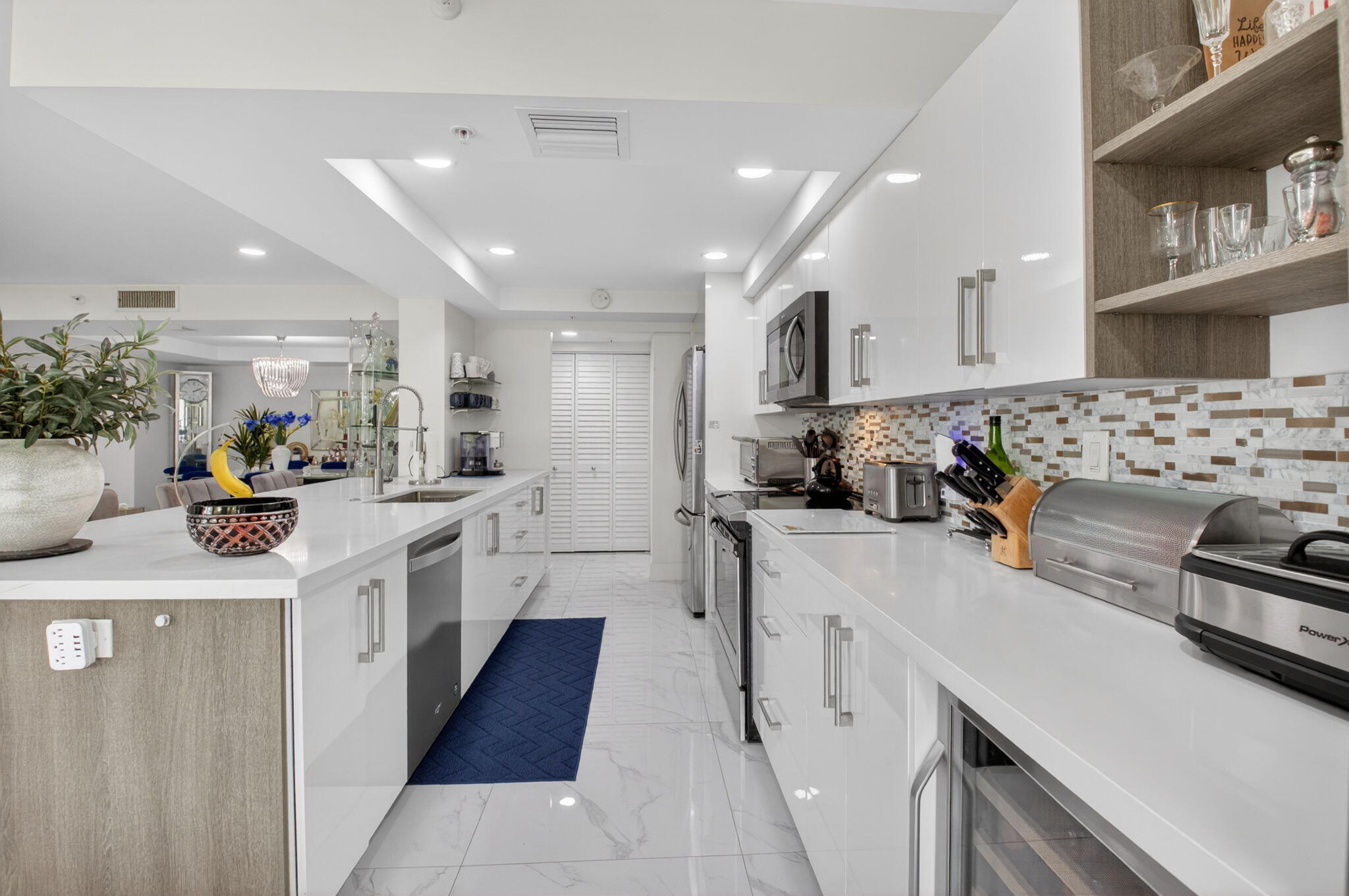 LAUREL OAKS & LAUREL OAKS CONDO - Residential