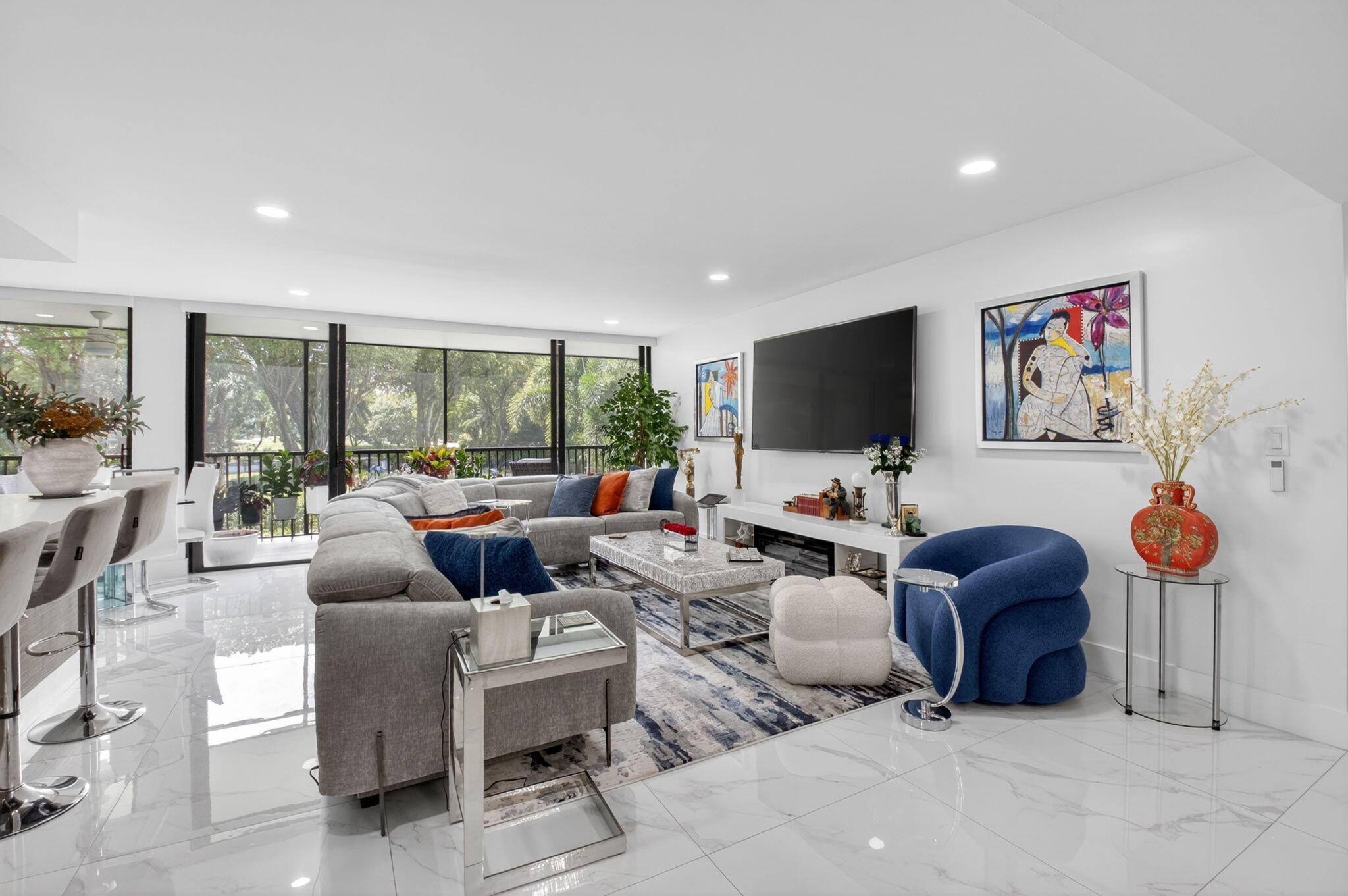 LAUREL OAKS & LAUREL OAKS CONDO - Residential