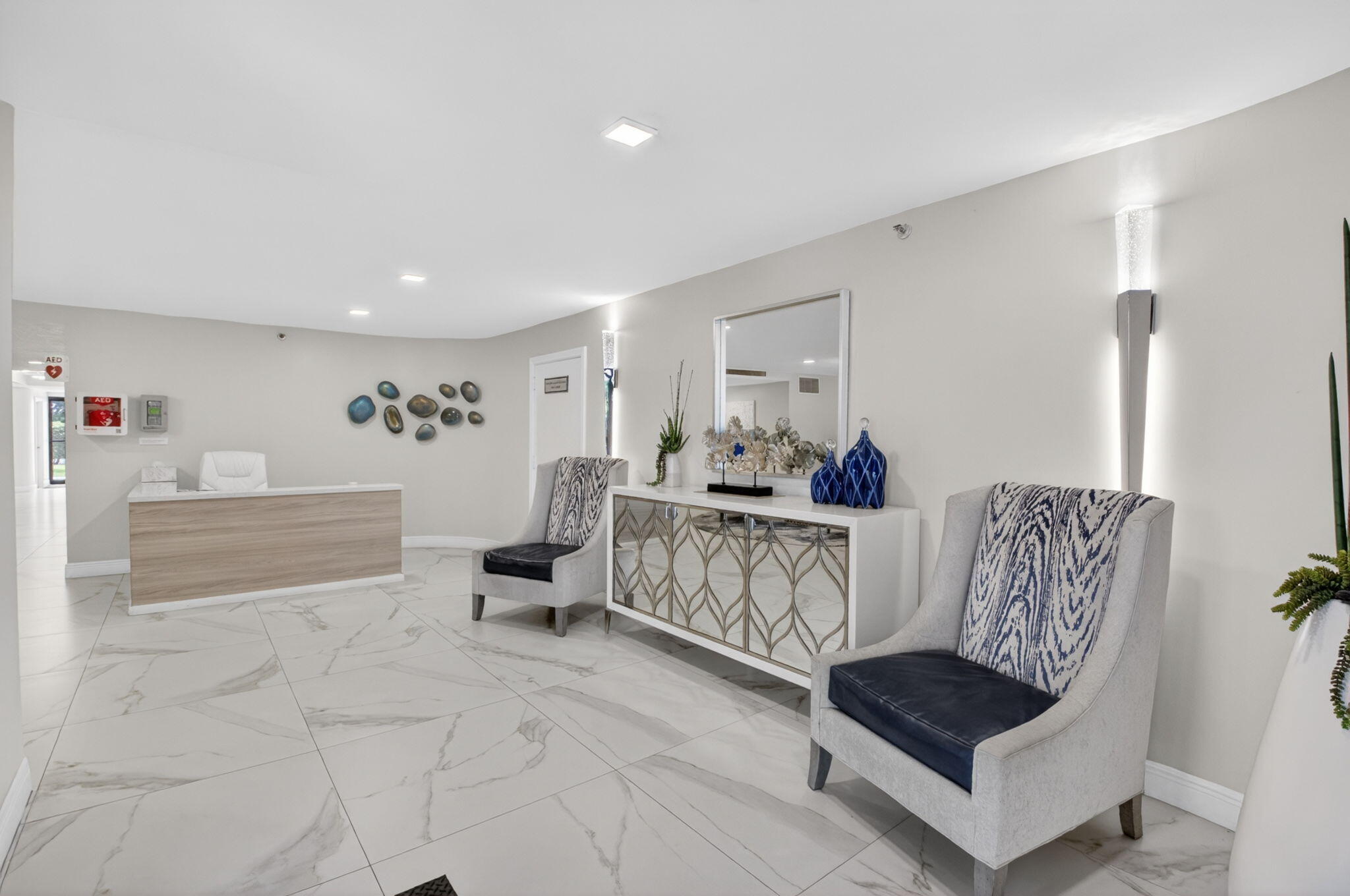 LAUREL OAKS & LAUREL OAKS CONDO - Residential