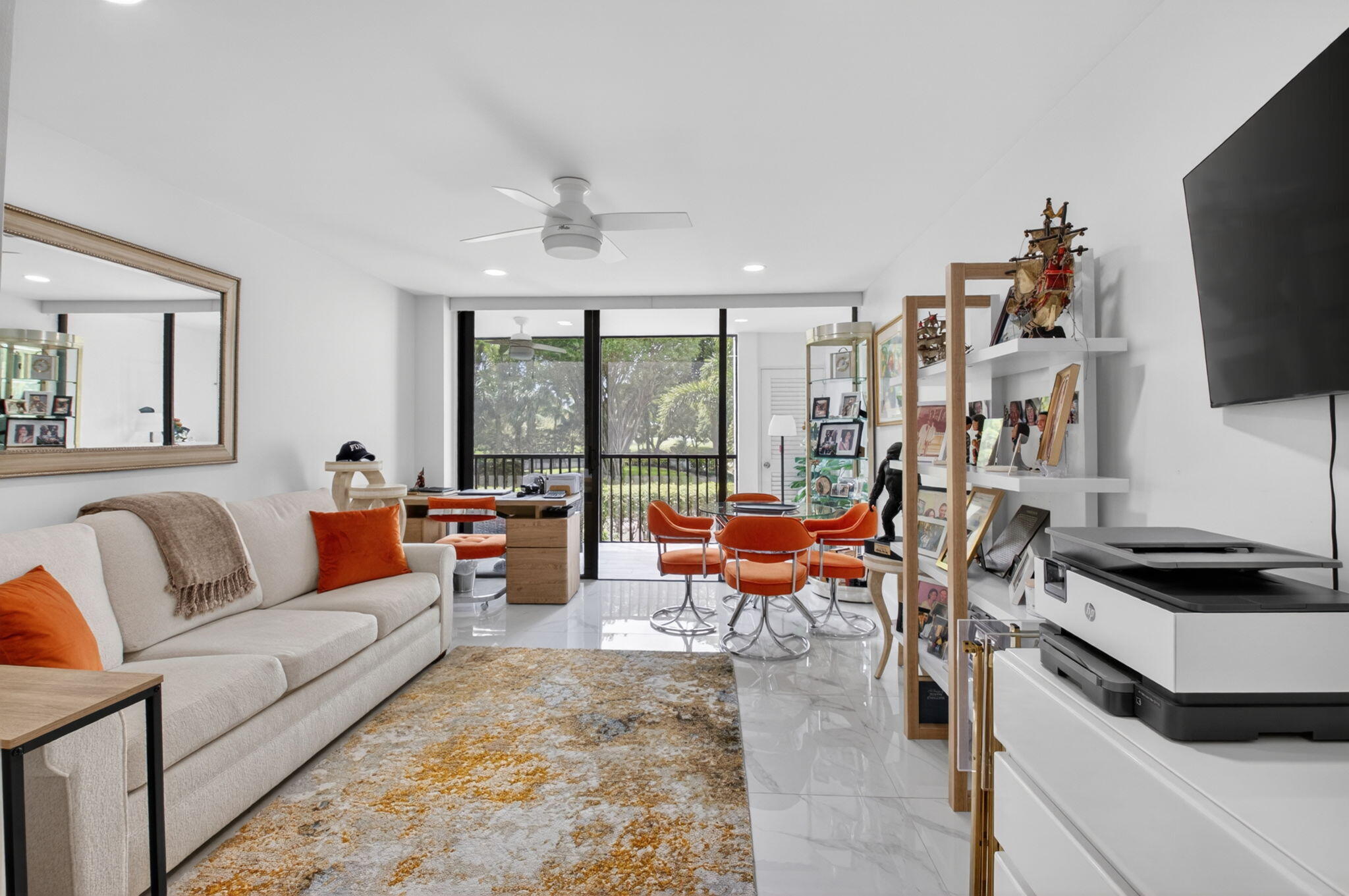 LAUREL OAKS & LAUREL OAKS CONDO - Residential