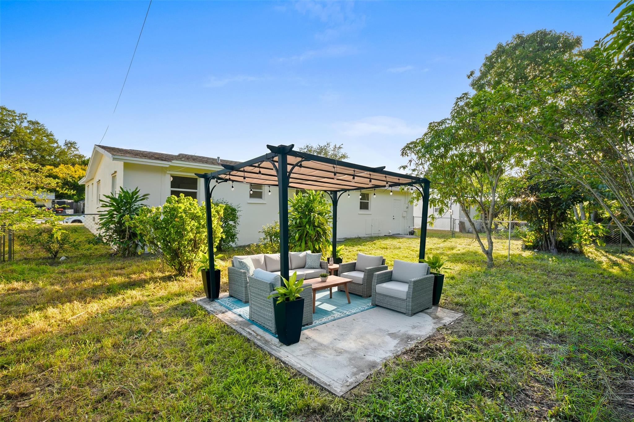 Ixora Park 7 - Residential