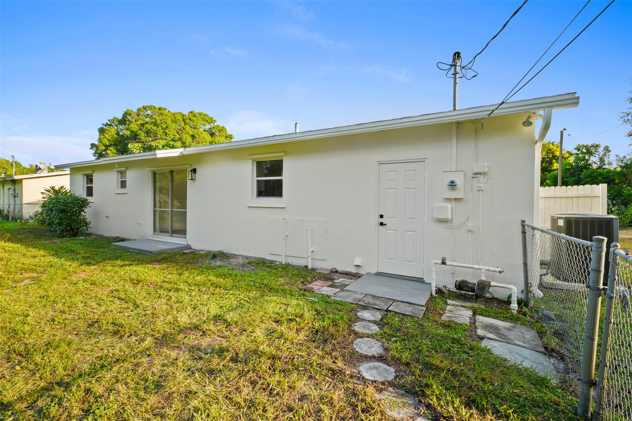 Ixora Park 7 - Residential