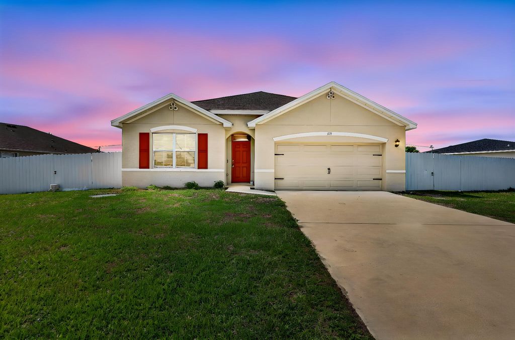 Photo of 393 SW Tarra Avenue, Port Saint Lucie, FL 34953 (MLS # B26018944)