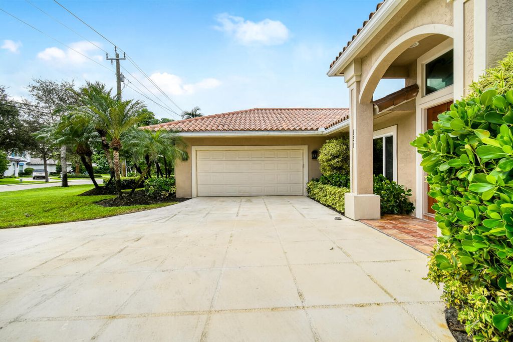 Photo of 151 Country Club Drive, Tequesta, FL 33469 (MLS # R11117861)