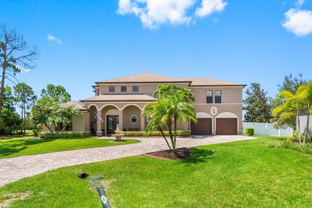 Photo of 5811 NW Blue Bonnet Court, Port Saint Lucie, FL 34986 (MLS # R10732525)