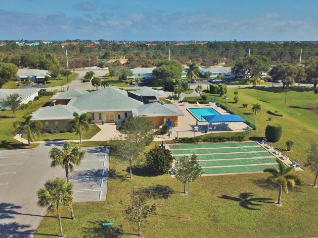 POINTE OVERLOOK CONDO - Residential