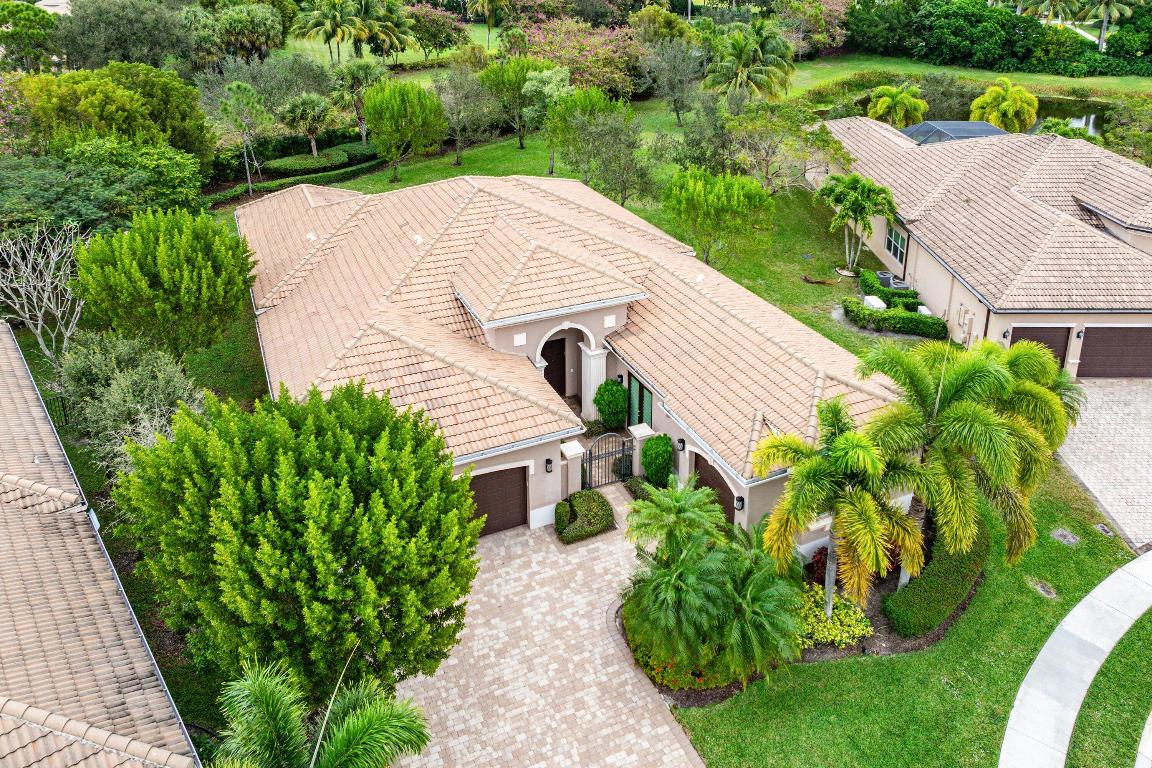 VALENCIA COVE - Residential