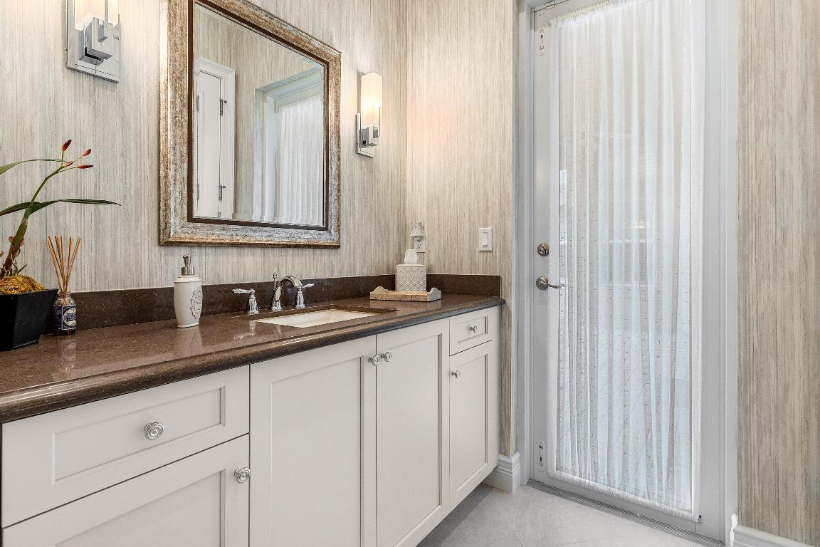 VALENCIA COVE - Residential