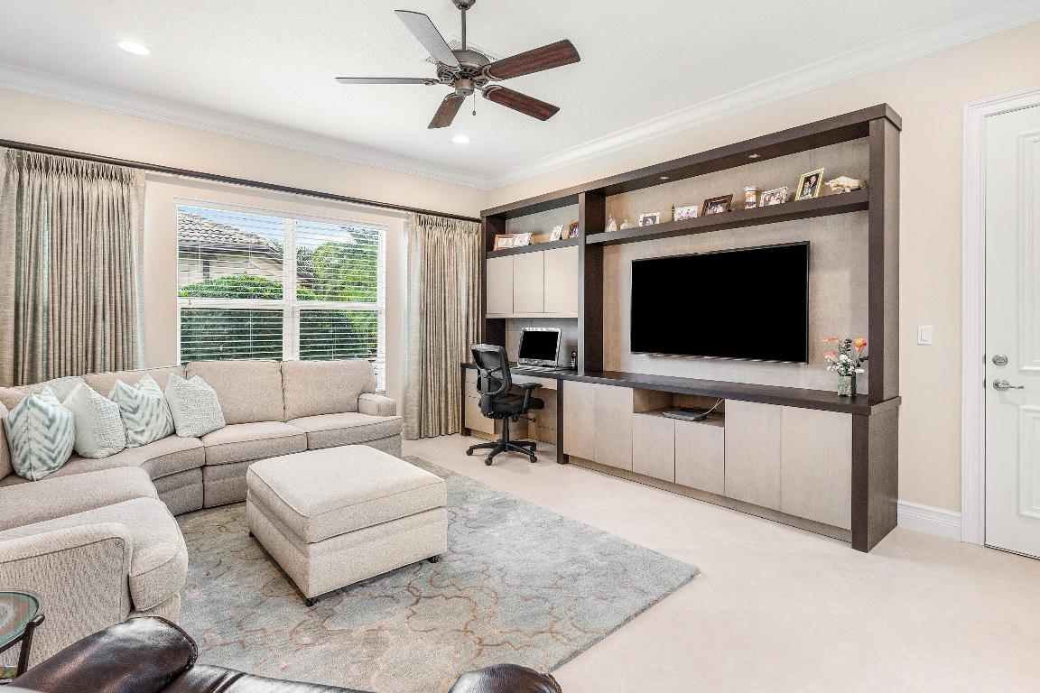 VALENCIA COVE - Residential