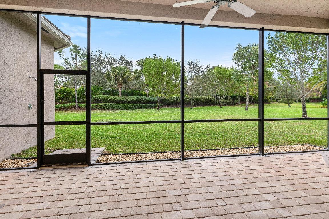 VALENCIA COVE - Residential