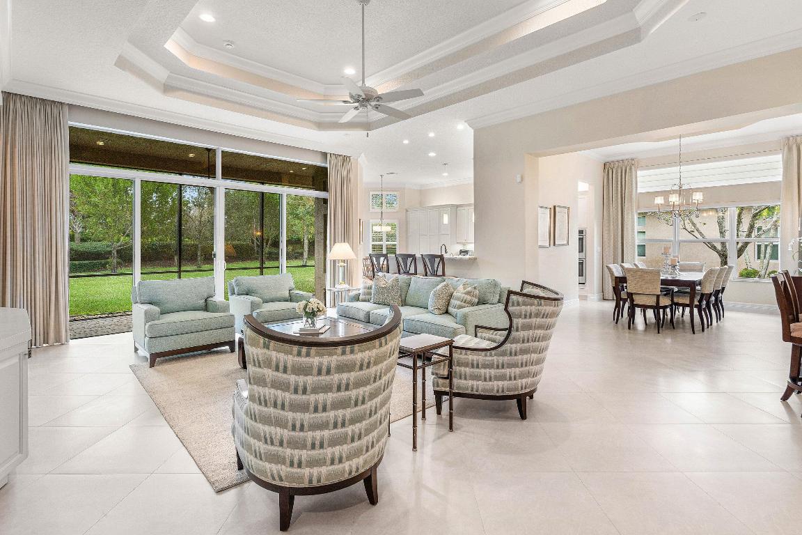 VALENCIA COVE - Residential