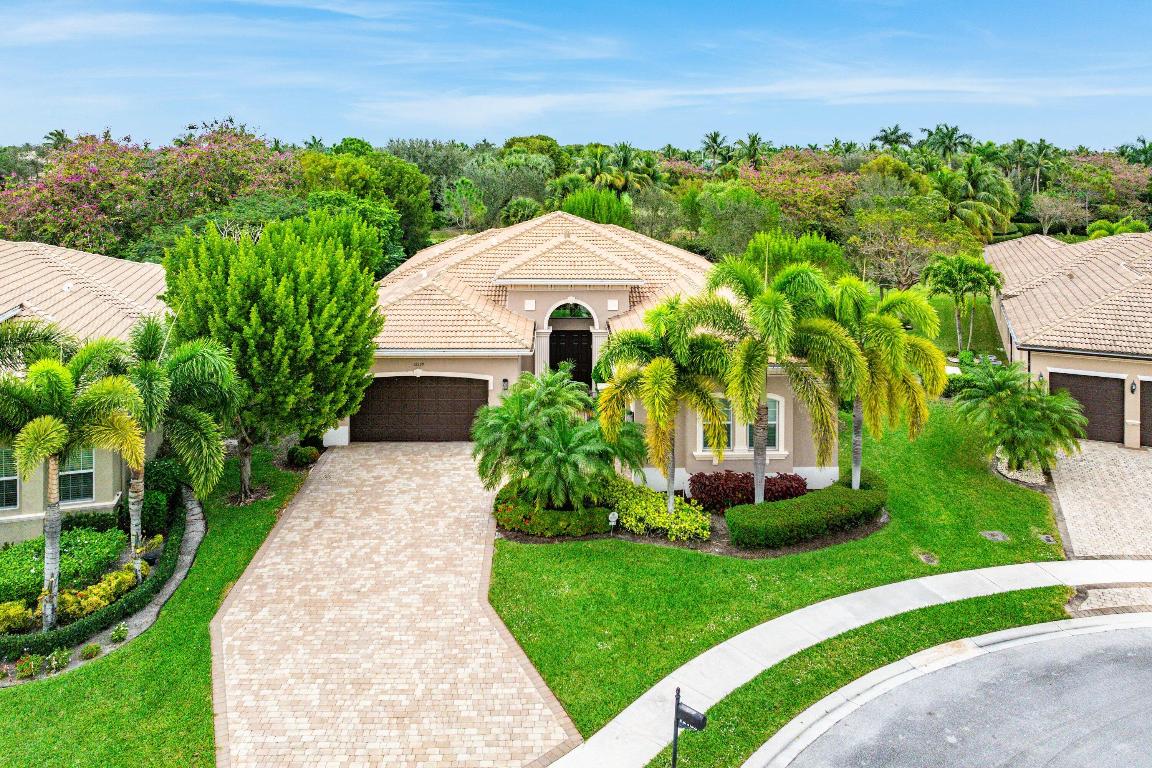 VALENCIA COVE - Residential