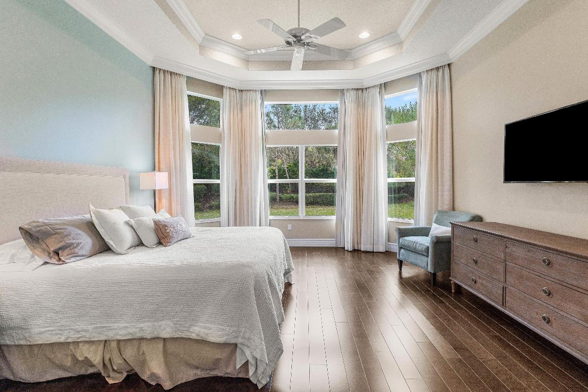 VALENCIA COVE - Residential