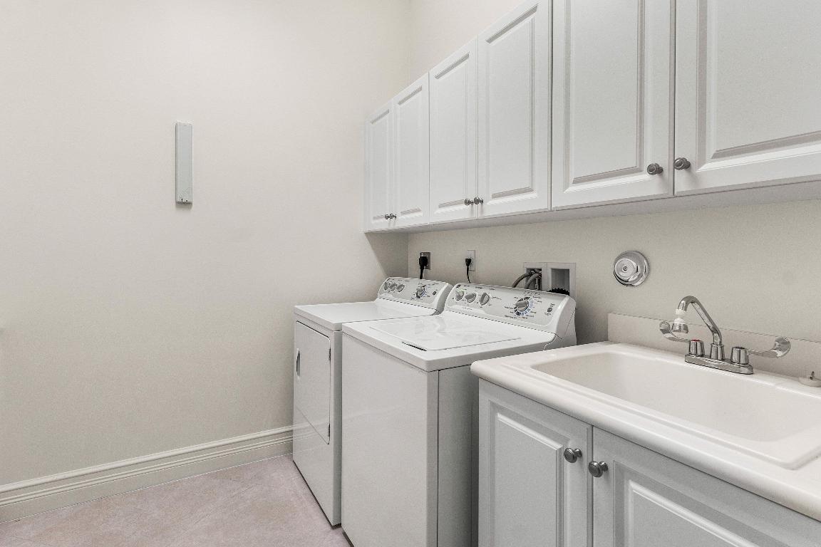 VALENCIA COVE - Residential