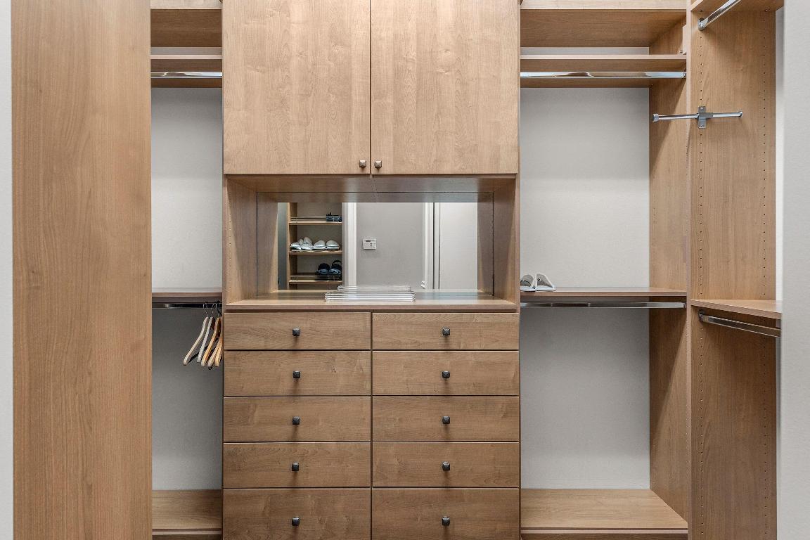 VALENCIA COVE - Residential