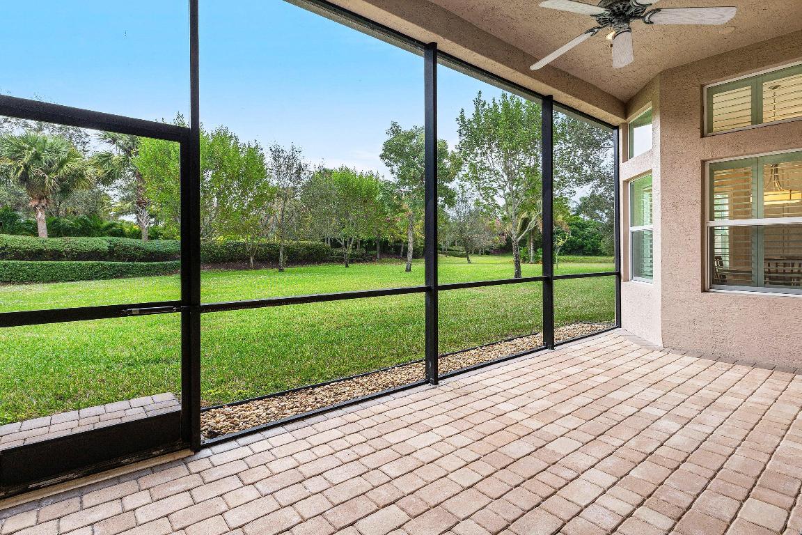 VALENCIA COVE - Residential