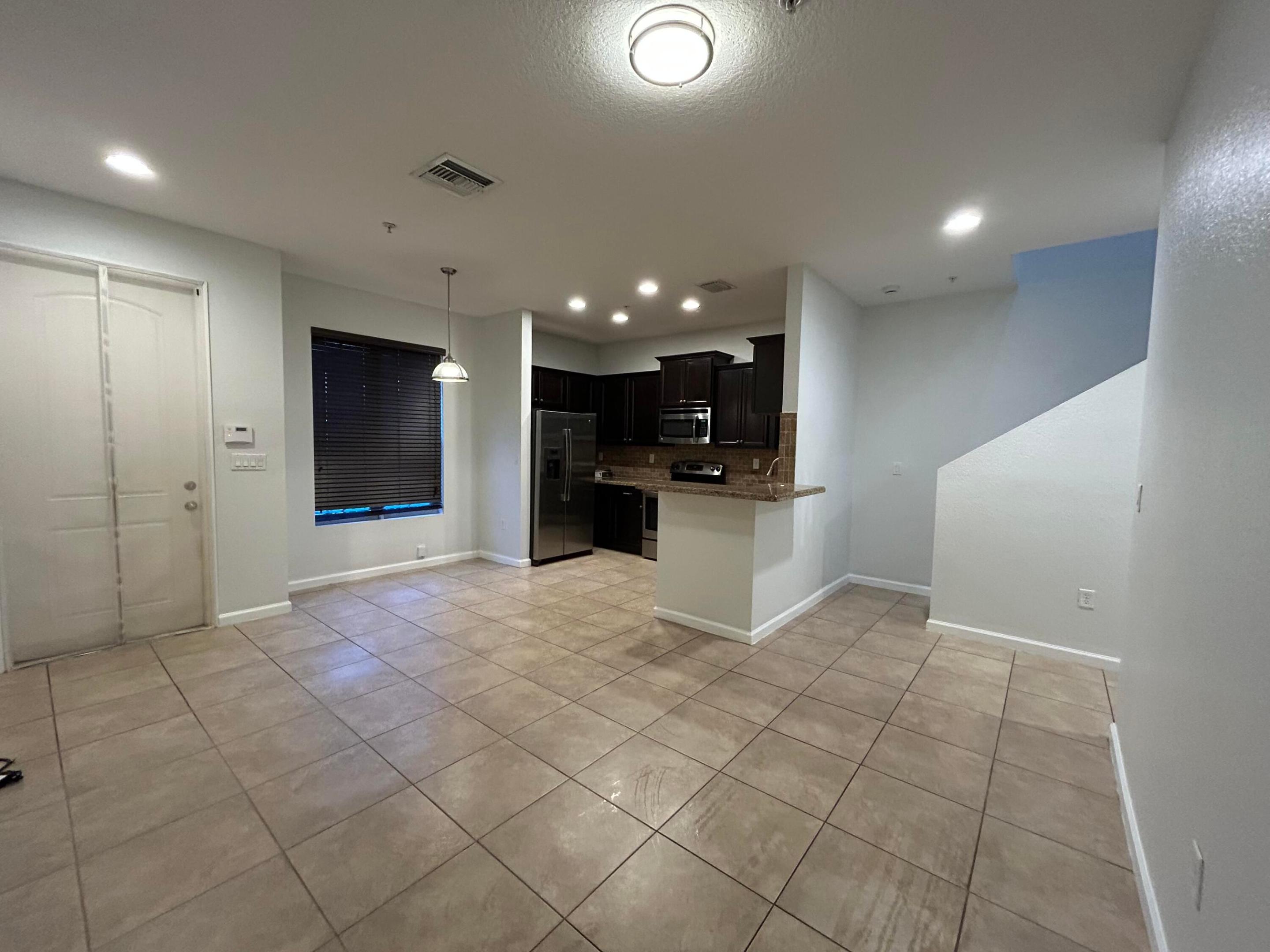 712 SW 2nd Terrace