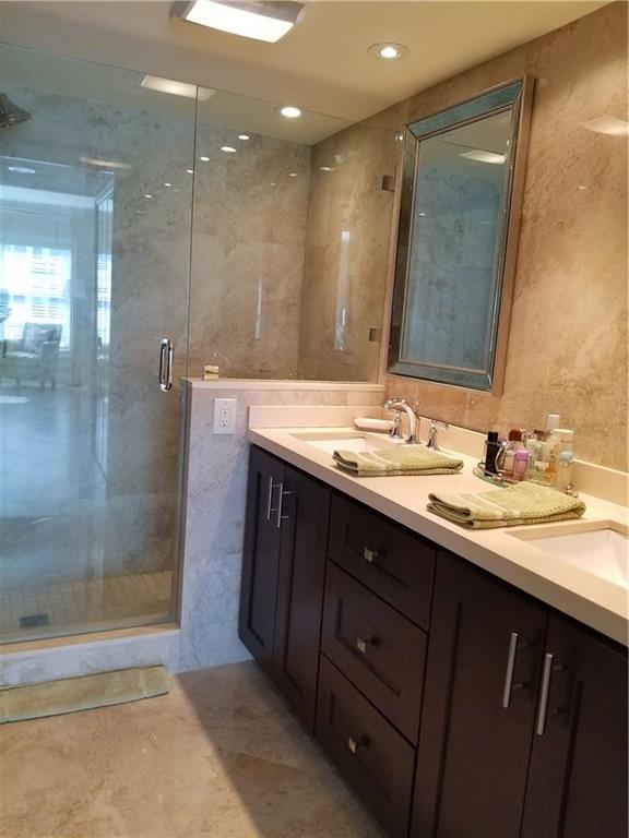 Regency Tower South - Residential