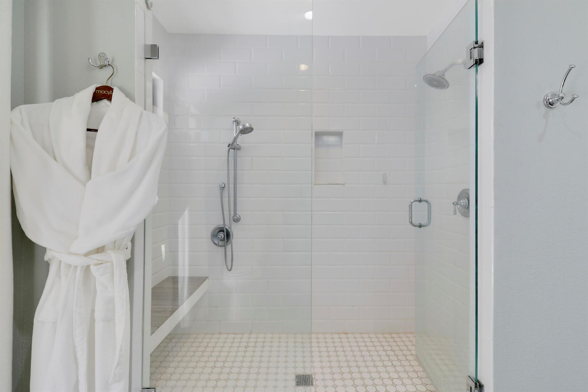 SANDPIPER BAY - Residential