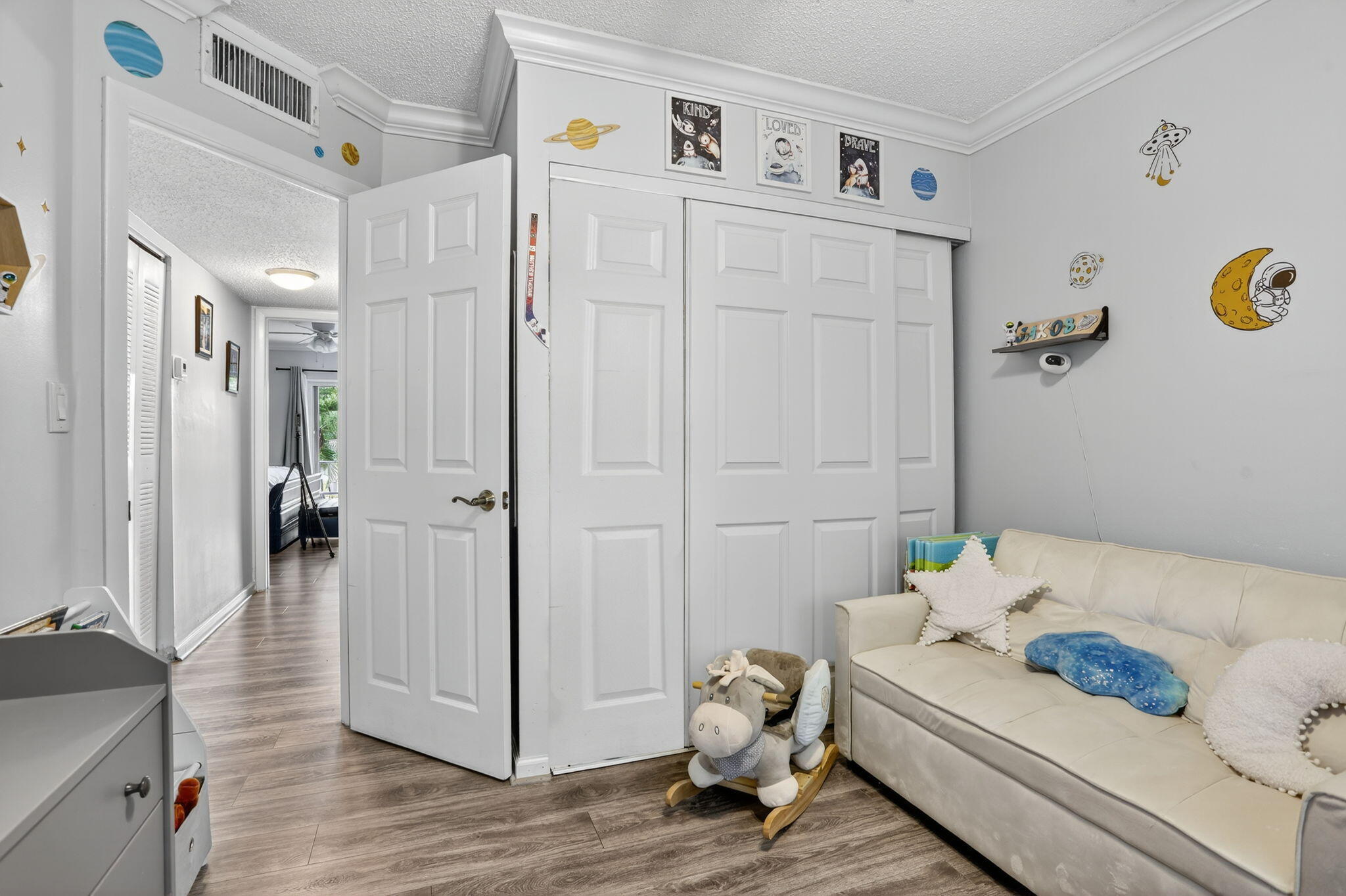 COUNTRY VILLAGE CONDO - Residential Lease