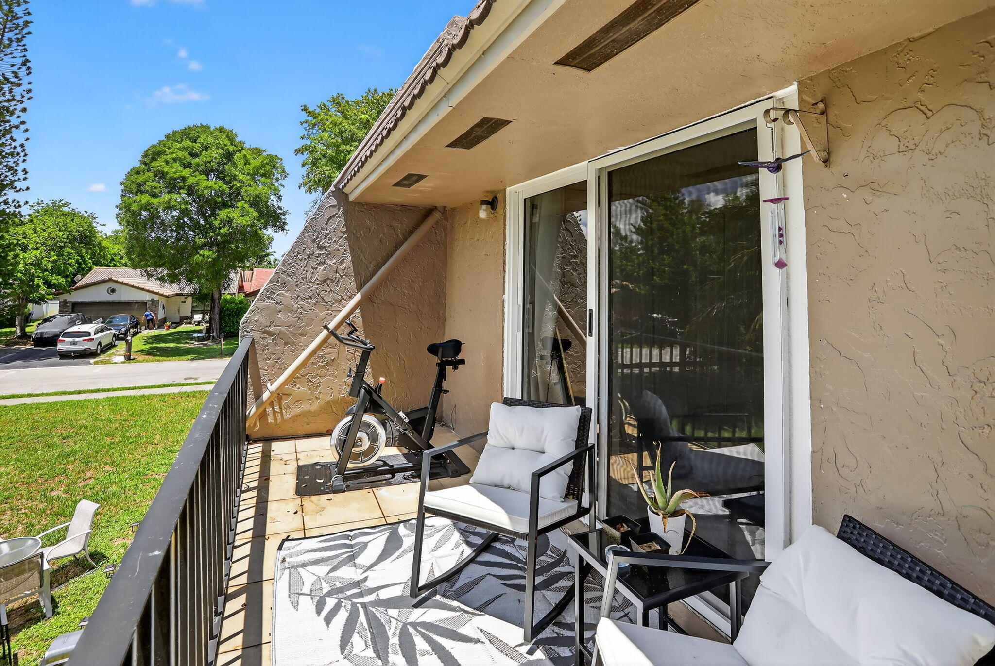 COUNTRY VILLAGE CONDO - Residential Lease