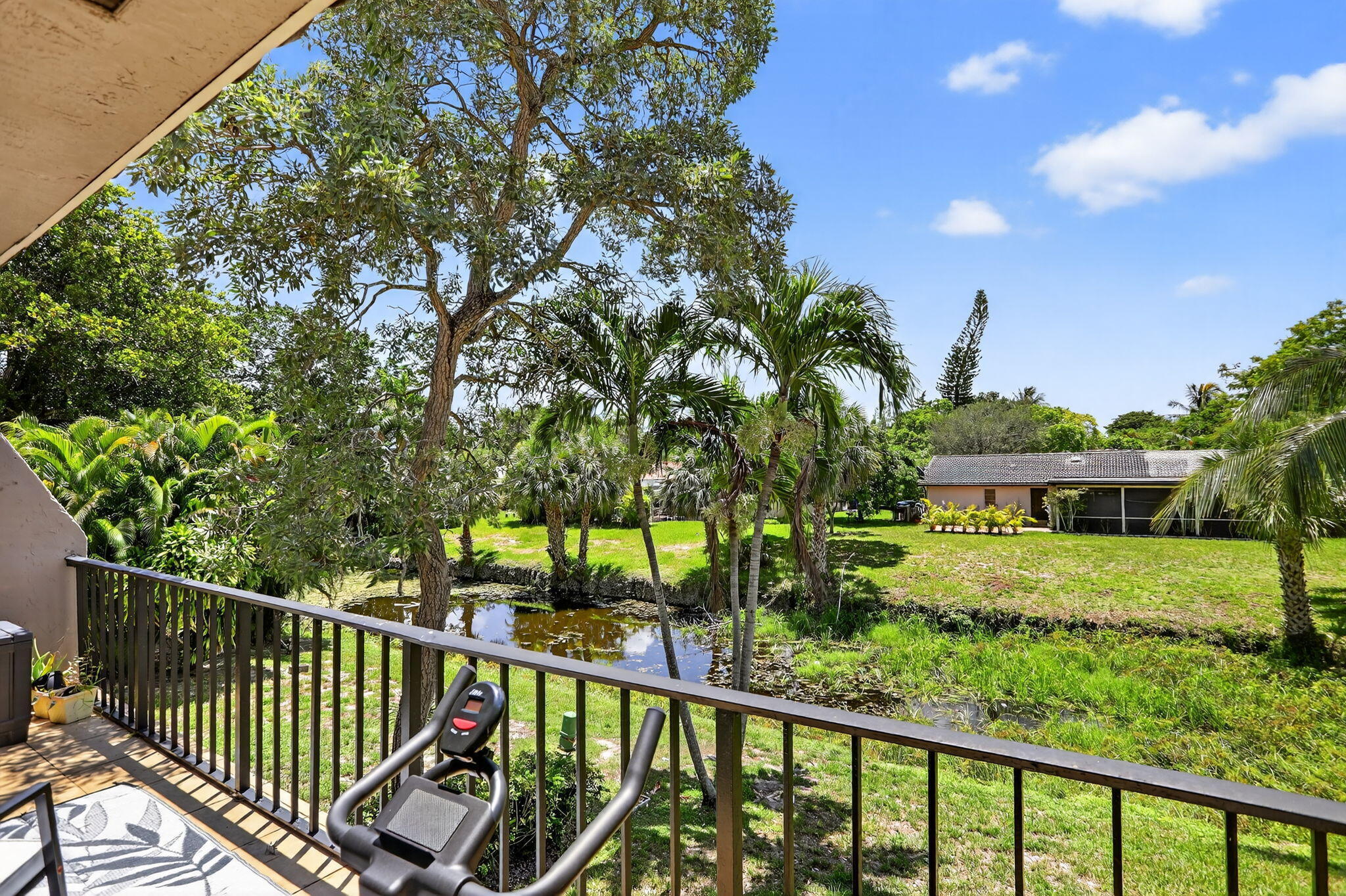 COUNTRY VILLAGE CONDO - Residential Lease