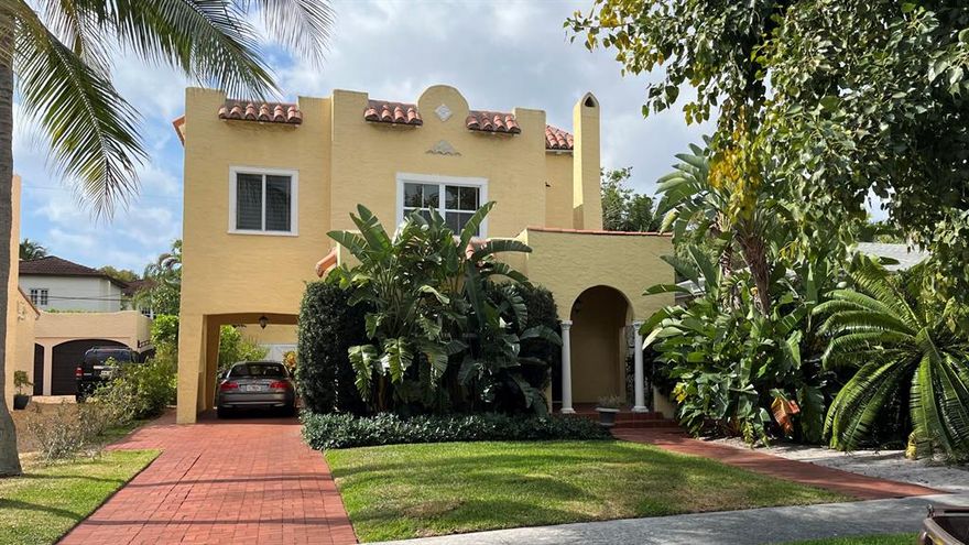 Grand proportioned rooms and ceilings are in this four bedroom, two bathroom home on coveted Rugby Road. in addition to the house there is a one bedroom, one bath guest cottage, cabana, and loggia. This is a wonderful opportunity for someone to create their dream home, a developer, or live in as is. This home i immaculate and possibilities are endless!