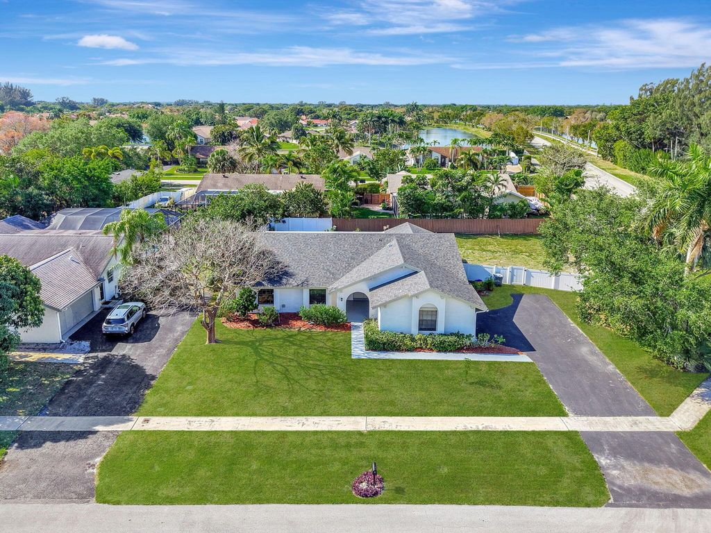 Photo of 10410 185th Street S, Boca Raton, FL 33498 (MLS # R11081377)