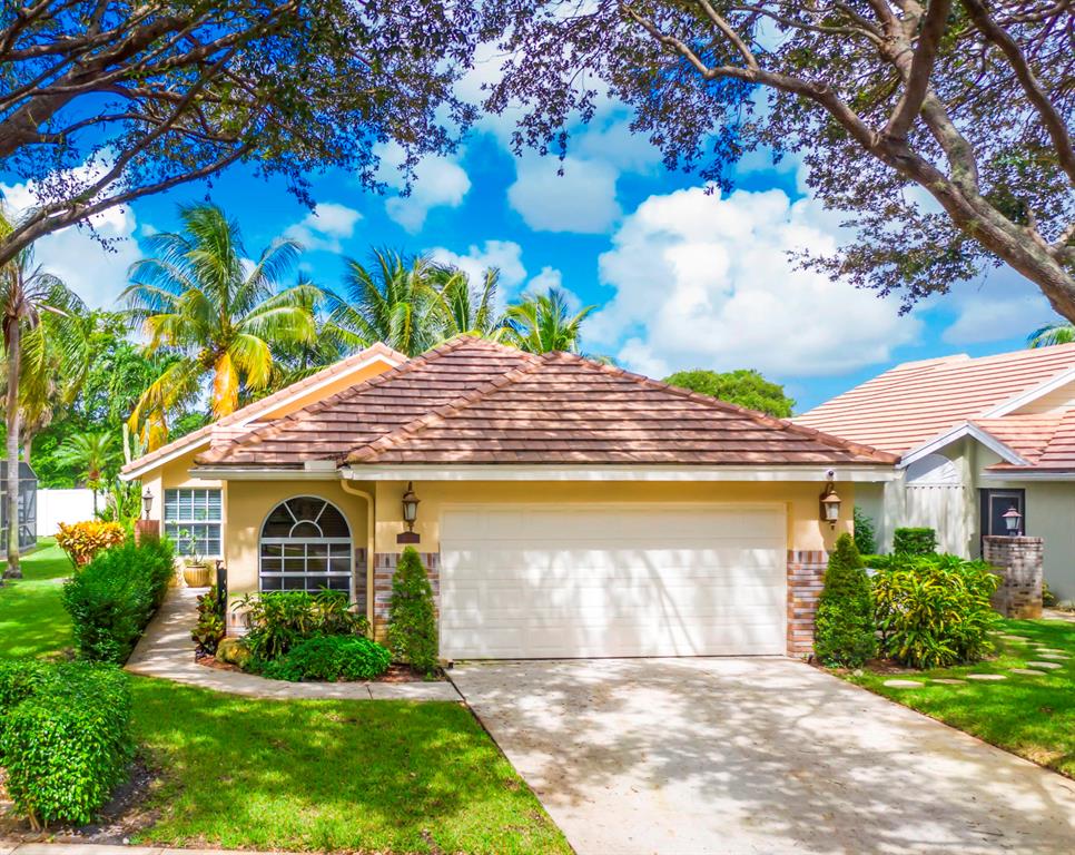 Photo of 4555 Sherwood Forest Drive, Delray Beach, FL 33445 (MLS # R10676636)