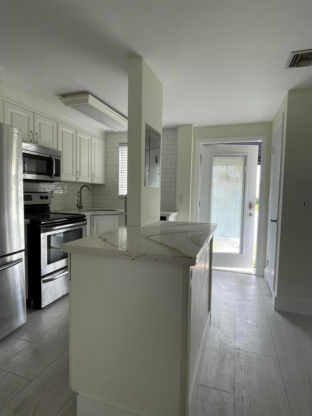 Photo of 145 NE 7th Avenue, Delray Beach, FL 33483 (MLS # R11125794)