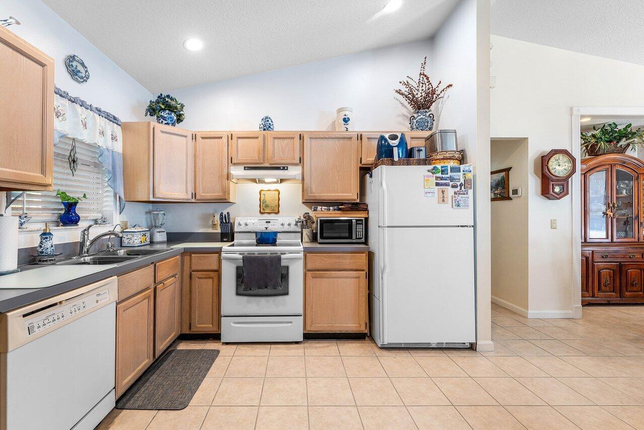 The Acreage - Residential