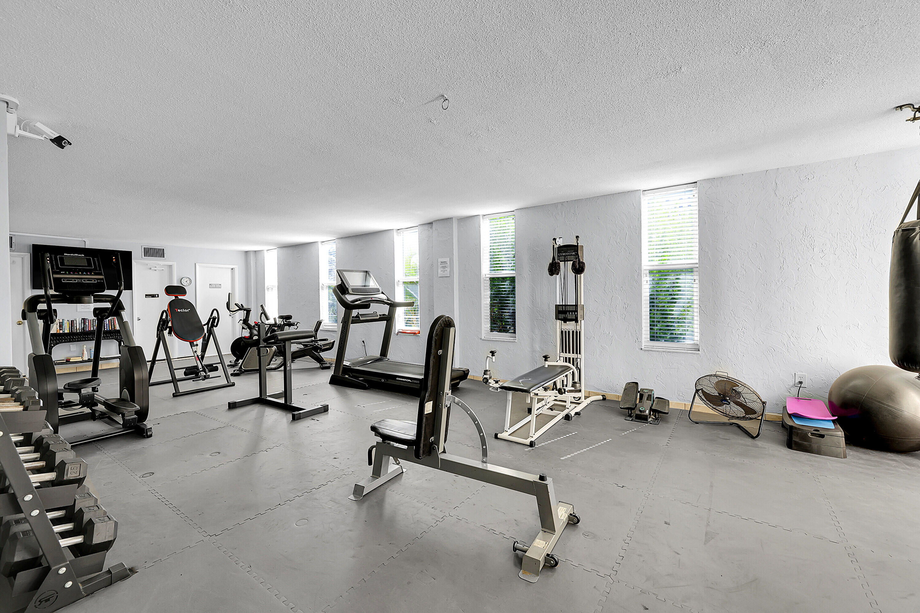 VALIANT HOUSE CONDO - Residential