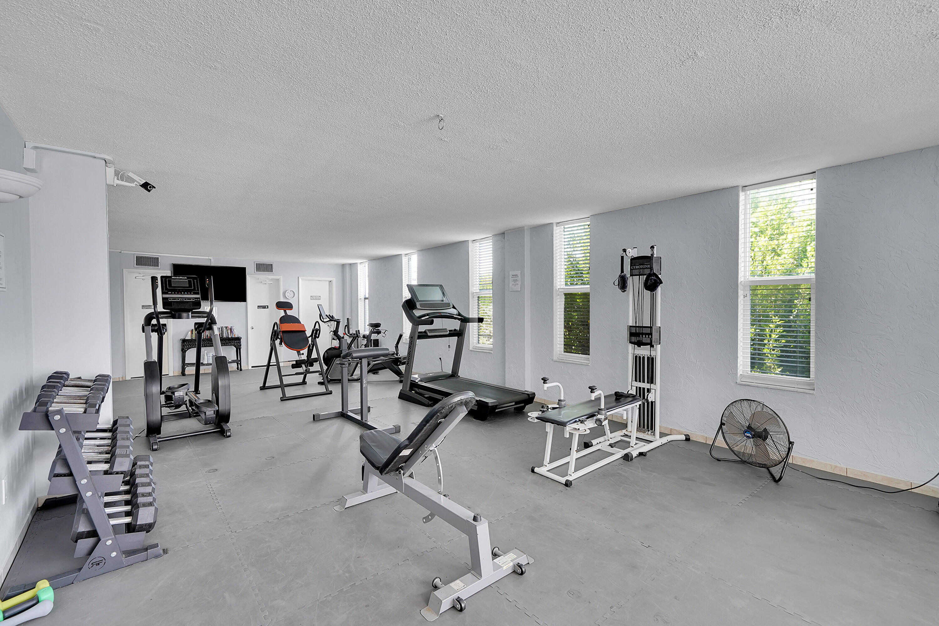 VALIANT HOUSE CONDO - Residential