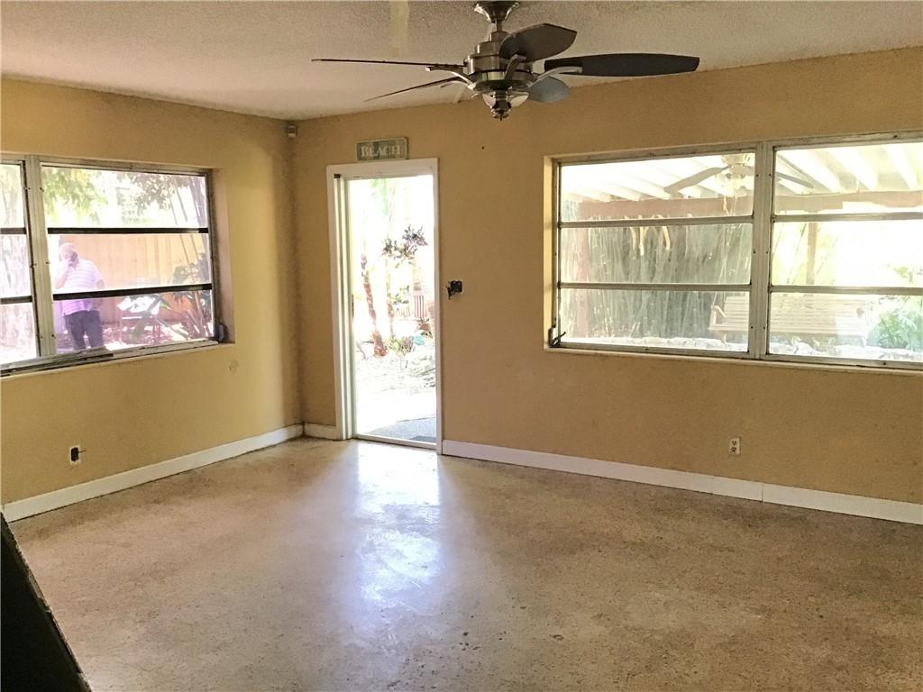 Lauderdale Park 6-33 1/2 - Residential