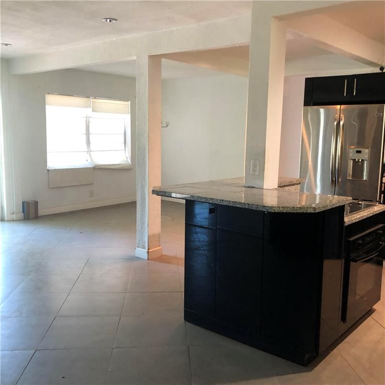 Lauderdale Park 6-33 1/2 - Residential