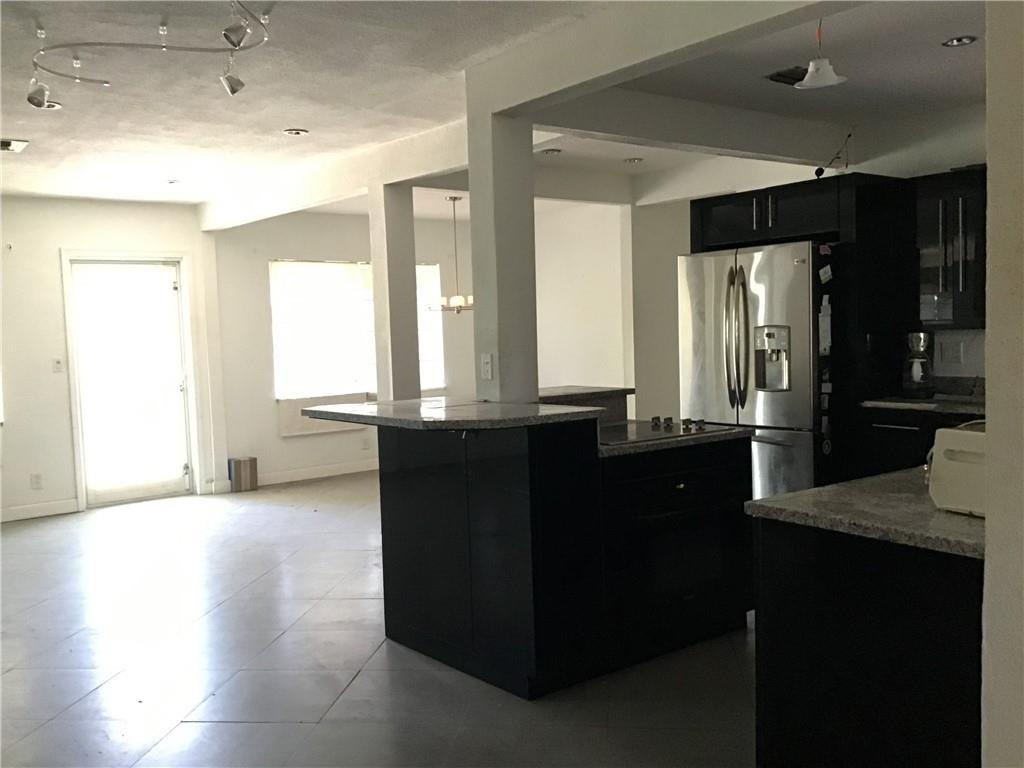 Lauderdale Park 6-33 1/2 - Residential