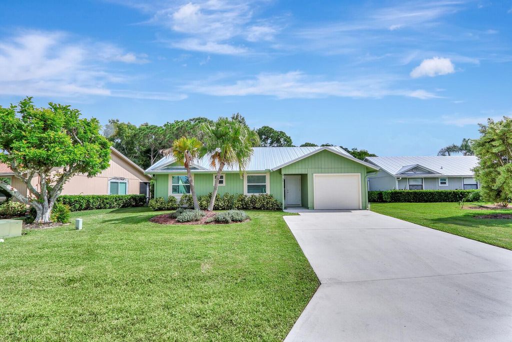 Photo of 4130 SE Peppertree Street, Stuart, FL 34997 (MLS # R10926546)